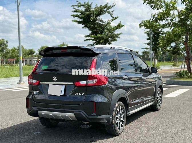 Suzuki XL7 2021 3v5km xe gia đình full ls hãng