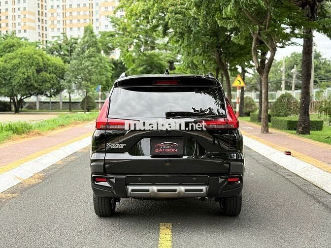 Mitsubishi Xpander Cross Premium 2024 Đen