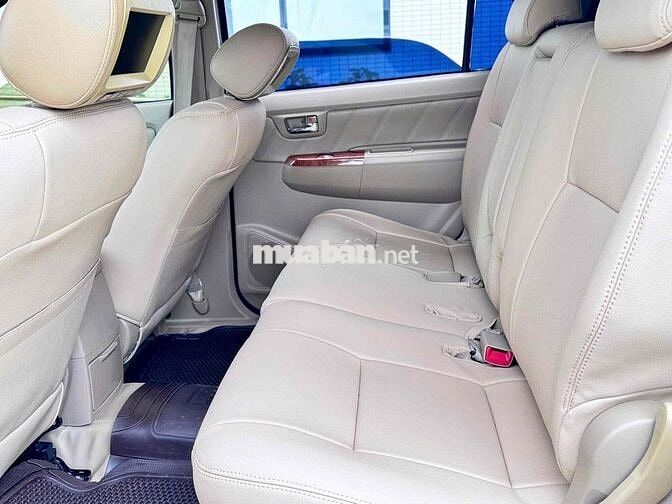 Toyota Fortuner 2009 2 cầu Số tự động Bạc