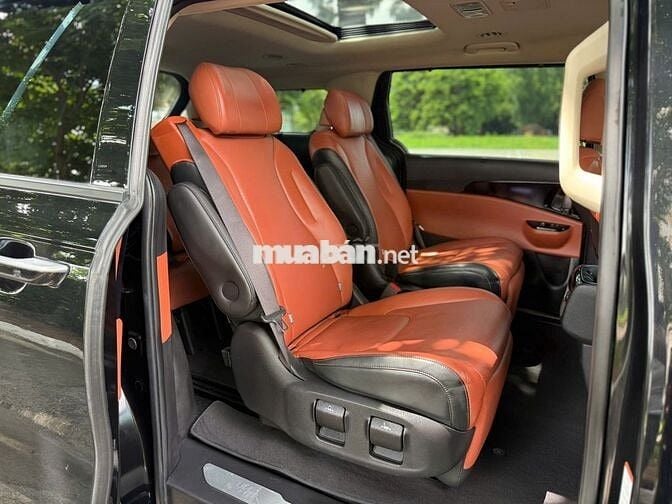 Kia Carnival Signature 2022 bản full ,siêu lướt