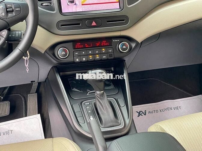 Kia Rondo 2019 2.0 GAT Tự động Trắng 29.000 km