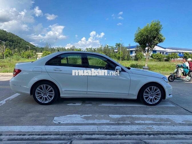 Mercedes C250 2011 Trắng Xăng Tự động