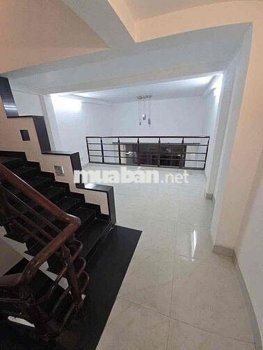 nhà 4x16m trệt + lửng 2 lầu 5pn 3wc, hẻm 224 Đường Số 8. BHH Bình Tân
