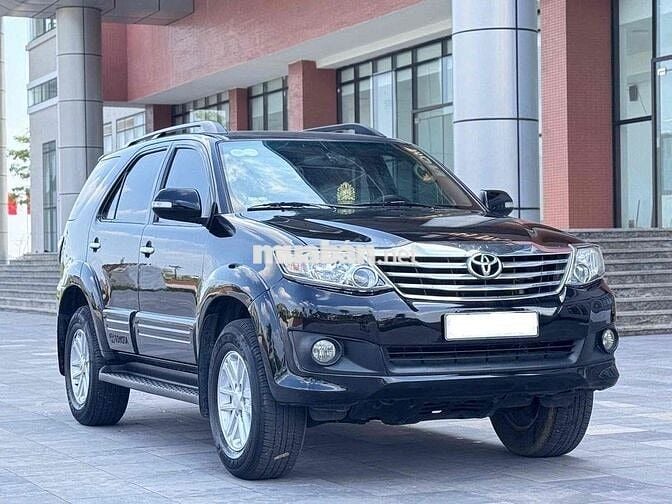 Toyota Fortuner 2014 Tự động Đen