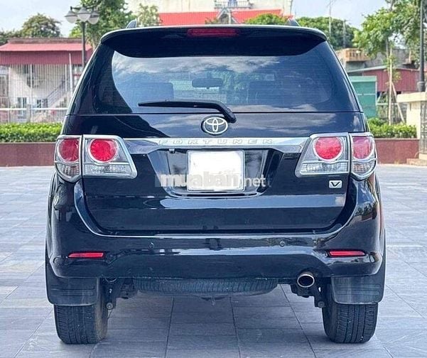Toyota Fortuner 2014 Tự động Đen