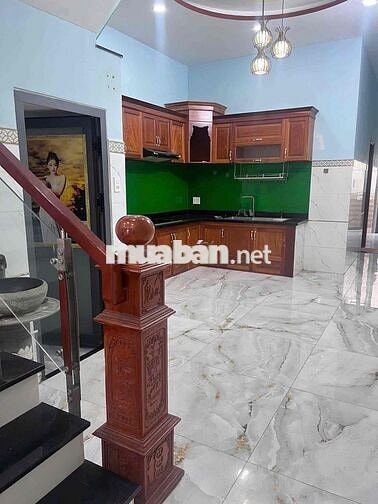 Nhà thuê 3 tầng (4m x 20m) 4 phòng ngủ nội thất đầy đủ 13 tr/tháng