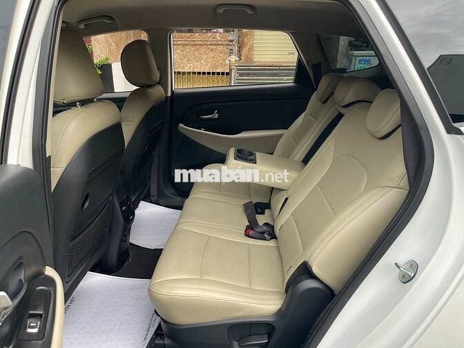 Kia Rondo 2019 2.0 GAT Tự động Trắng 29.000 km
