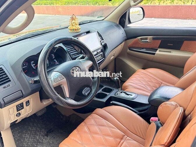 Toyota Fortuner 2014 Tự động Đen