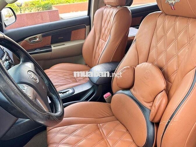 Toyota Fortuner 2014 Tự động Đen
