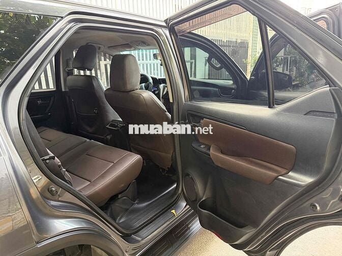 Toyota Fortuner 2017 2.4G Diesel màu xám