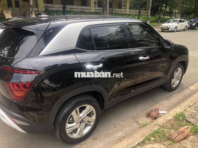 Hyundai Creta 2022 Đen 5 chỗ
