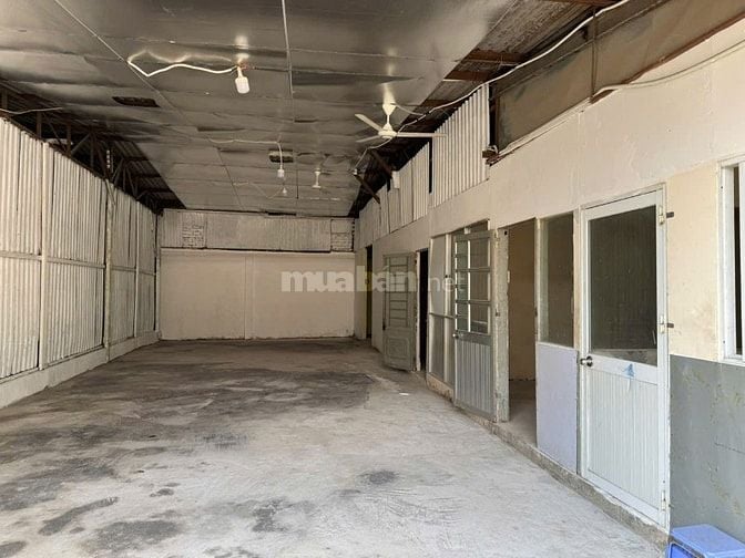 Kho 220m Đường 25 xe tải thông Phạm Văn Đồng gần TTTM Gigamall Thủ Đức