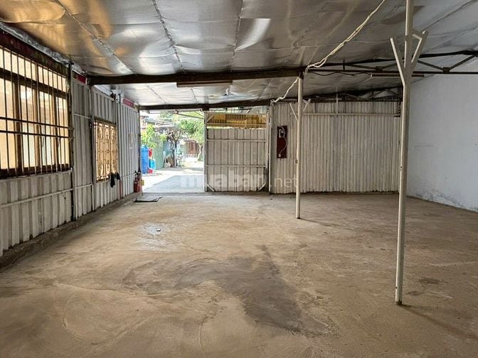 Kho 220m Đường 25 xe tải thông Phạm Văn Đồng gần TTTM Gigamall Thủ Đức