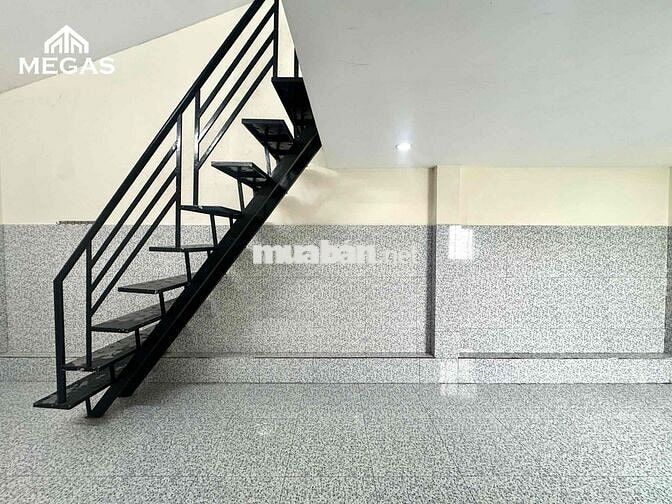1 TRỆT + 1 LẦU SẴN MÁY LẠNH - RỘNG 40m2 cho để XE ĐIỆN ngay ĐH NTT