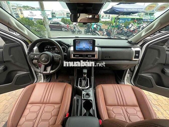 Mitsubishi Triton GLX 2025 Trắng ghế da