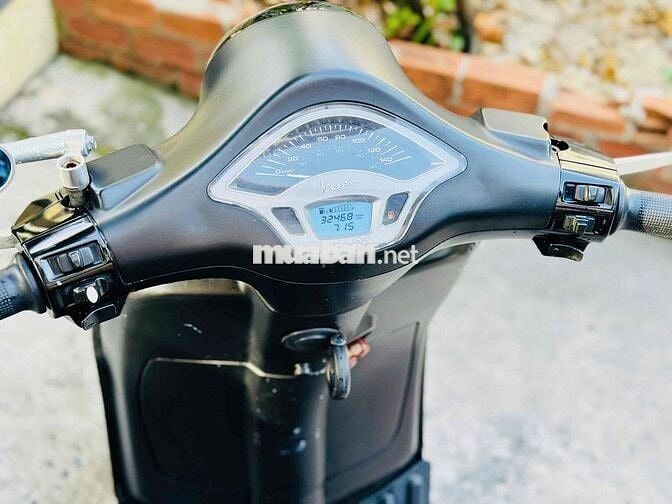 Piaggio Vespa Primavera 125CC 3VAL IE 2015