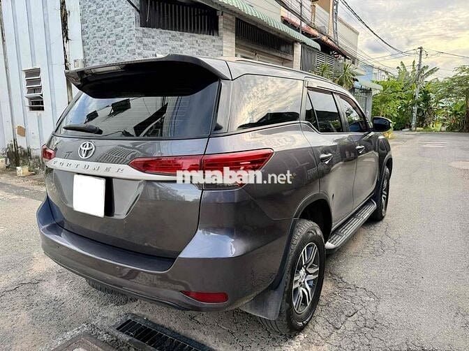 Toyota Fortuner 2017 2.4G Diesel màu xám