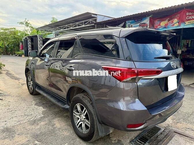 Toyota Fortuner 2017 2.4G Diesel màu xám