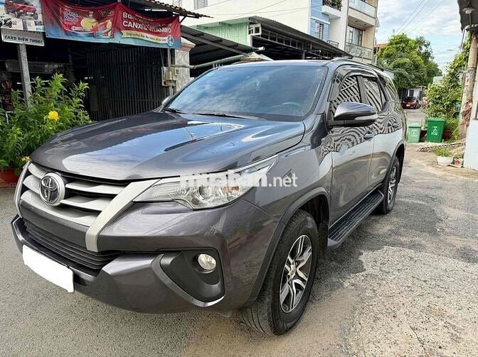 Toyota Fortuner 2017 2.4G Diesel màu xám