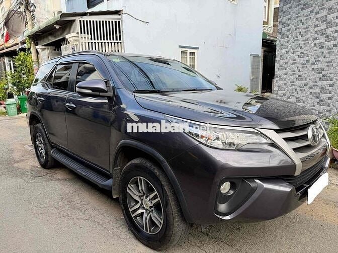 Toyota Fortuner 2017 2.4G Diesel màu xám