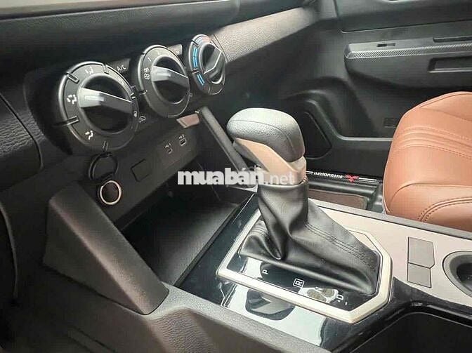 Mitsubishi Triton GLX 2025 Trắng ghế da