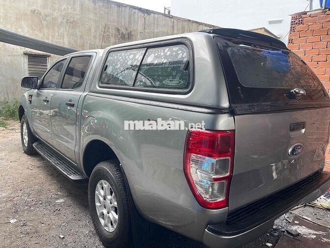 Ford Ranger 2016 Số sàn màu Xám 5 chỗ