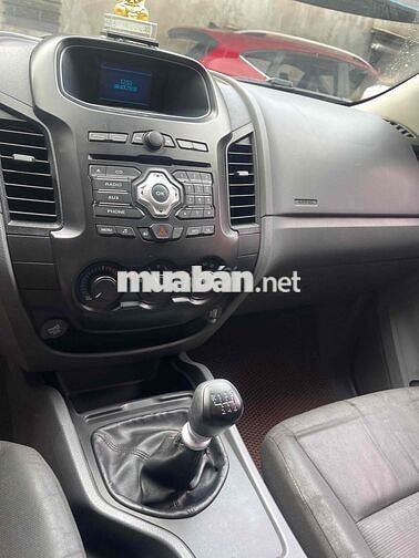 Ford Ranger 2016 Số sàn màu Xám 5 chỗ