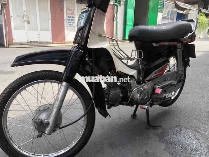 Honda Dream II Điện màu Đen