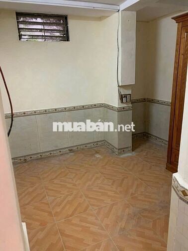Cho thuê tập thể tầng 1 Tân Mai -120m2 -3 ngủ