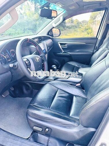 Toyota Fortuner 2021 Trắng Tự động giá rất tốt