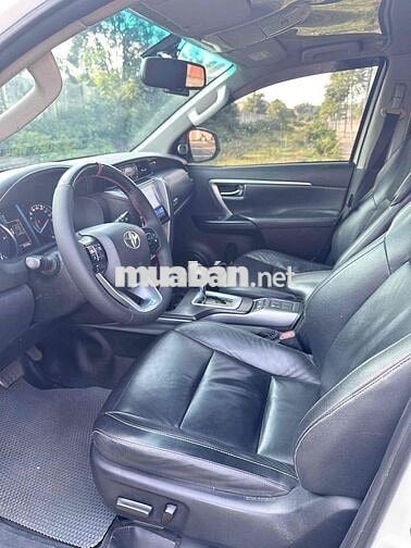 Toyota Fortuner 2021 Trắng Tự động giá rất tốt
