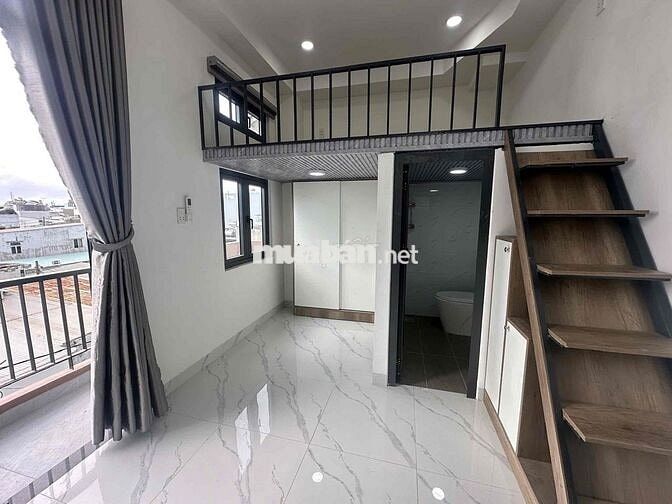 Phòng cửa sổ ban công 3tr7-4tr3