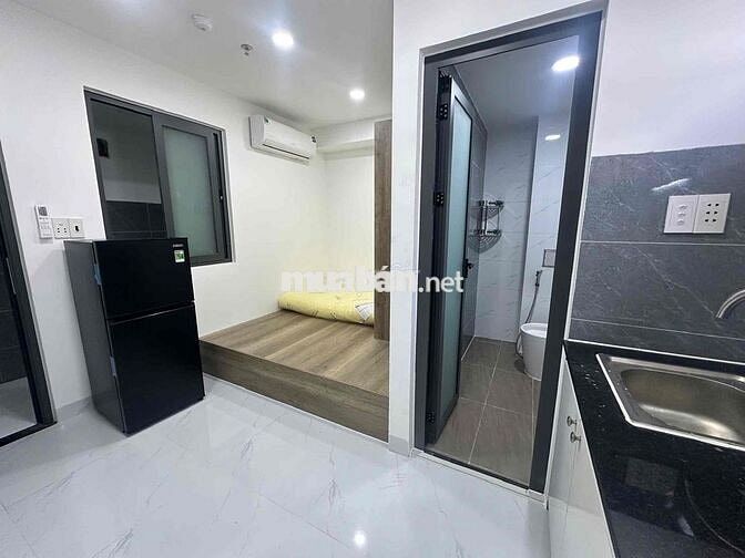 Phòng cửa sổ ban công 3tr7-4tr3