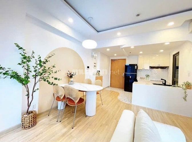 2 tỷ 240 ,Căn hộ 56m2 sổ hồng Emart Phan Văn Trị , 2pn.2wc  0776135103