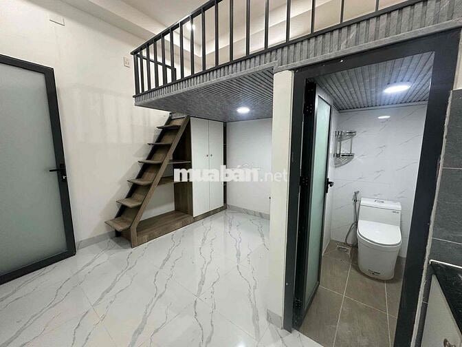 Phòng cửa sổ ban công 3tr7-4tr3