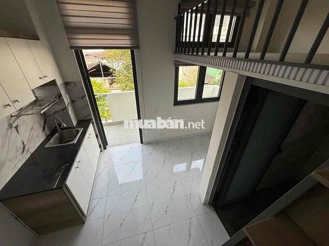 Phòng cửa sổ ban công 3tr7-4tr3