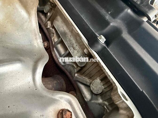 Toyota Fortuner 2024 2 cầu Xăng Tự động Bạc