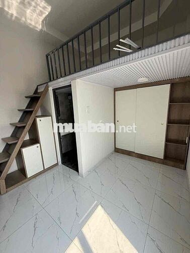 Phòng cửa sổ ban công 3tr7-4tr3