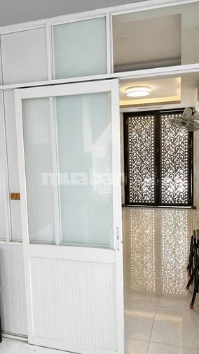 Bán nhà 2 mặt tiền 672 Nguyễn Trãi Q5 P11 TP.HCM kinh doanh sầm uất