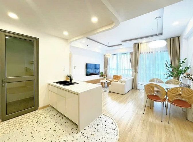 2 tỷ 240 ,Căn hộ 56m2 sổ hồng Emart Phan Văn Trị , 2pn.2wc  0776135103