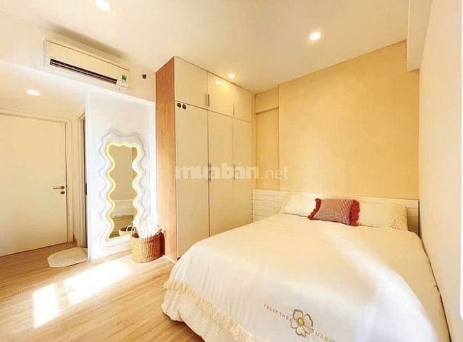 2 tỷ 240 ,Căn hộ 56m2 sổ hồng Emart Phan Văn Trị , 2pn.2wc  0776135103