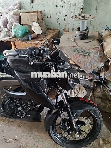 Suzuki màu Đen đã qua sử dụng