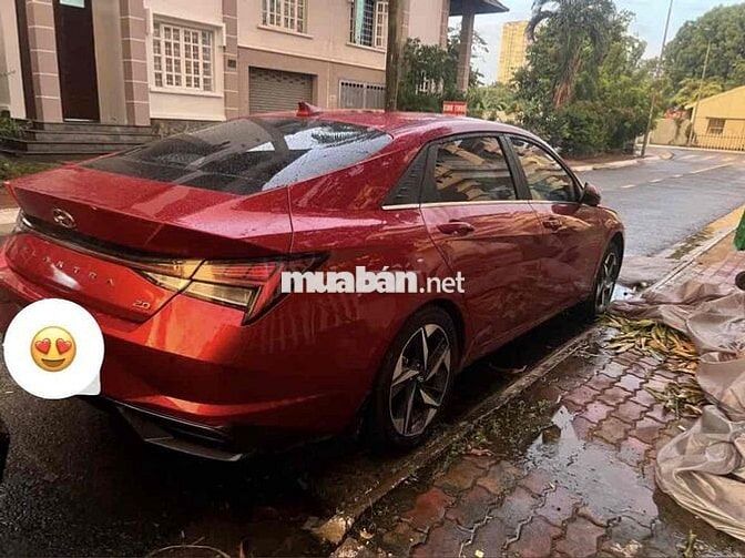 Hyundai Elantra Thể thao Đỏ