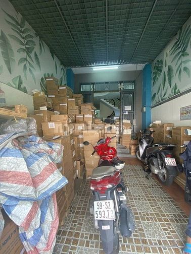 CĂN 1: CHO THUÊ NHÀ MT NGUYỄN THƯỢNG HIỀN, P.5, Q.PN, 25TR. - Gần: NGU