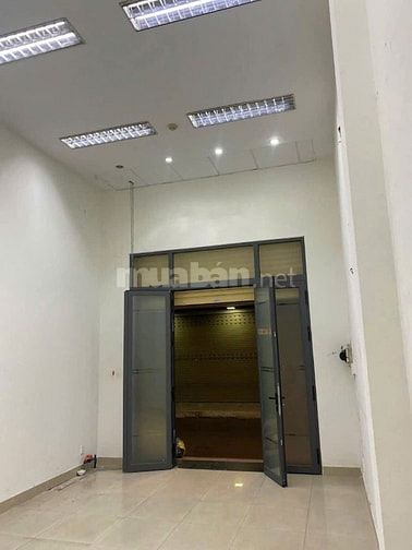 CĂN 1: CHO THUÊ NHÀ MT NGUYỄN THƯỢNG HIỀN, P.5, Q.PN, 25TR. - Gần: NGU