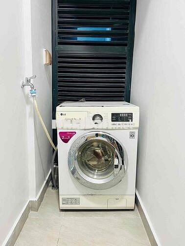 Cho thuê căn hộ 2 phòng ngủ, đầy đủ nội thất tại toà FPT Plaza3