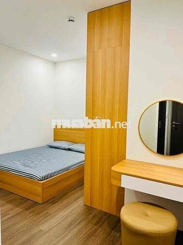 Cho thuê căn hộ 2 phòng ngủ, đầy đủ nội thất tại toà FPT Plaza3