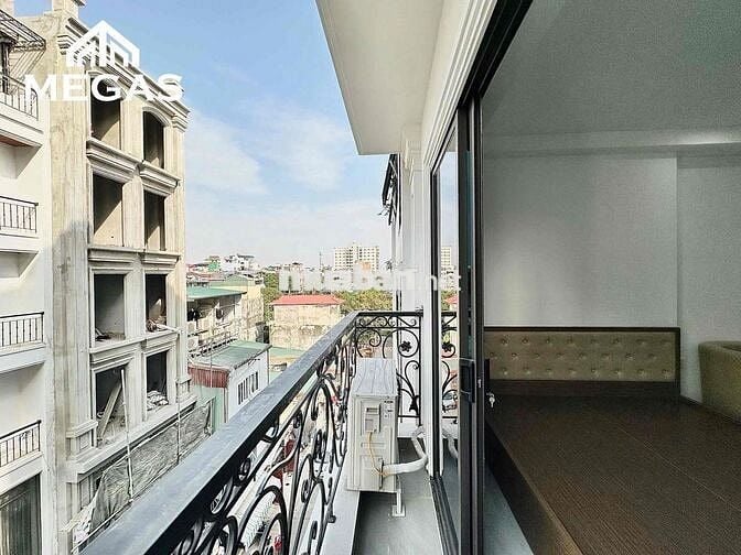 STUDIO FULL ĐỒ MỚI BAN CÔNG THOÁNG SIÊU RỘNG NGAY PHẠM VĂN ĐỒNG
