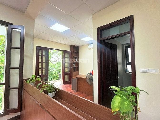 CHO THUÊ SÀN VĂN PHÒNG CAO CẤP TẠI BIỆT THỰ HOÀNG NGÂN