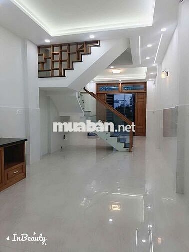 nhà mới sạch sẽ gần ngã tư Gò Mây.kdc Vĩnh Lộc 